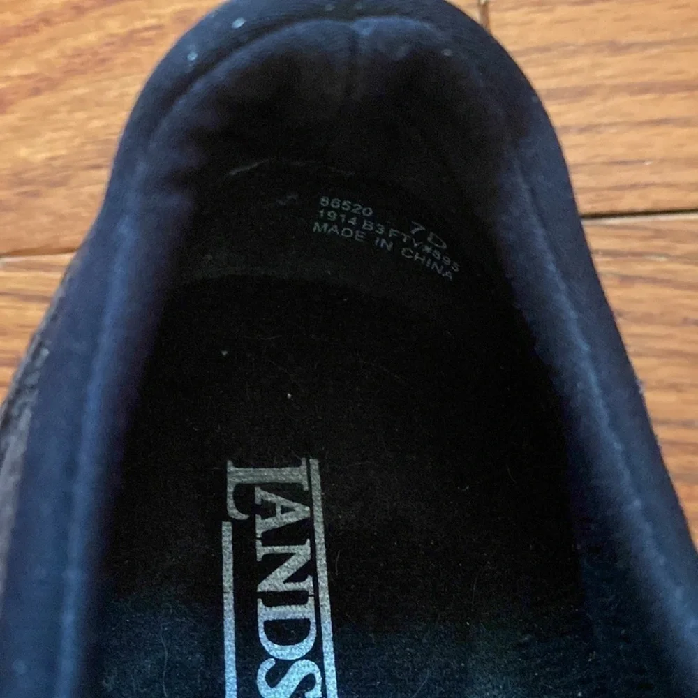 Lands End‎ like new slip on women’s loafers in deep chocolate brown size 7D EUC